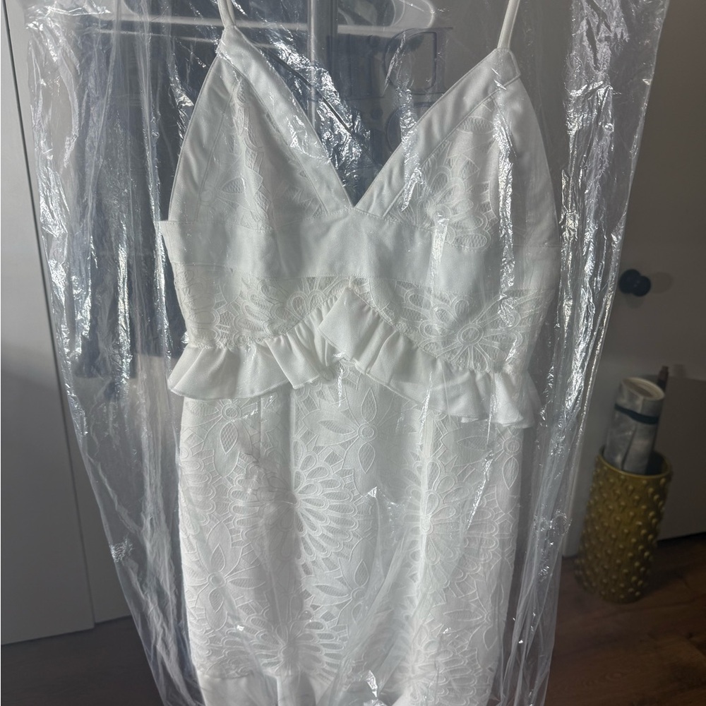 Gianni Bini White Floral Lace Midi Dress
